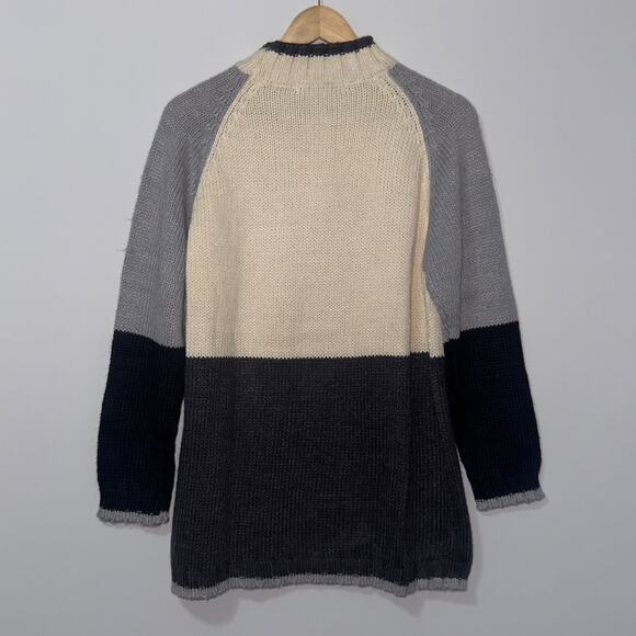 Victoria Jones Color Block knit Sweater women’s size medium - Picture 2 of 7